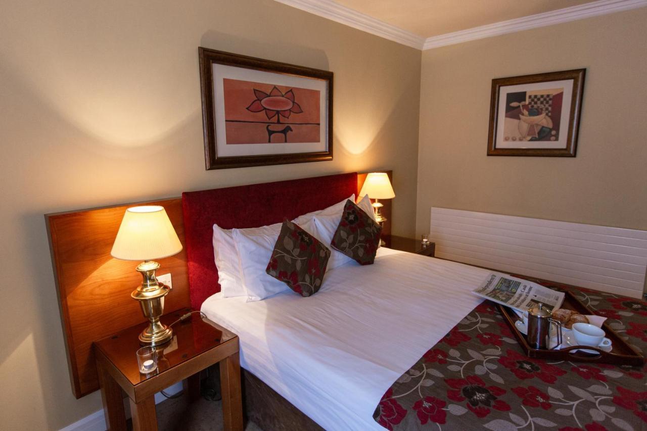 Hamlet Court Hotel Johnstown Bridge المظهر الخارجي الصورة