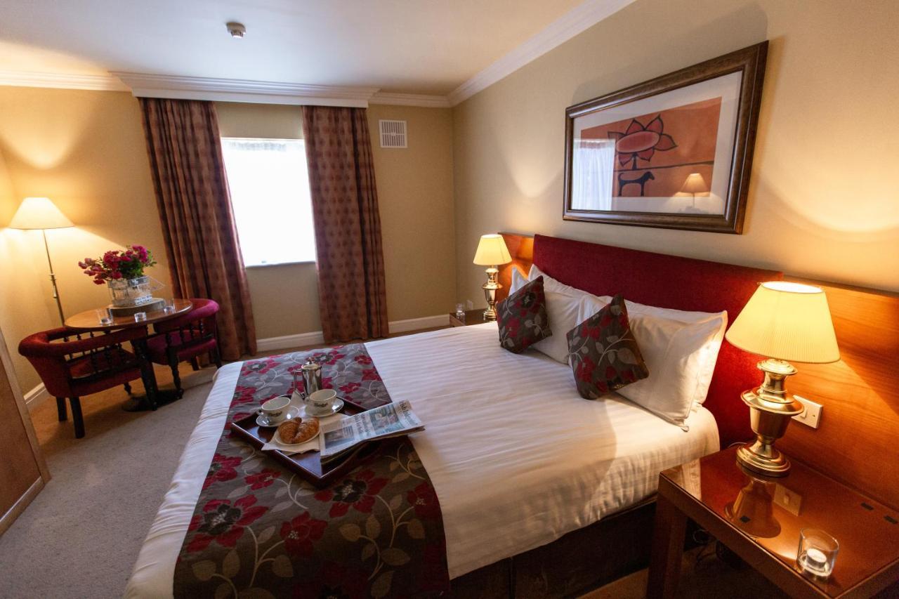 Hamlet Court Hotel Johnstown Bridge المظهر الخارجي الصورة