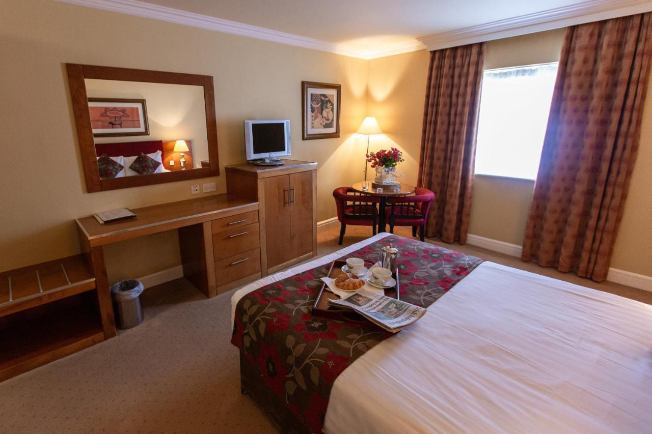 Hamlet Court Hotel Johnstown Bridge المظهر الخارجي الصورة