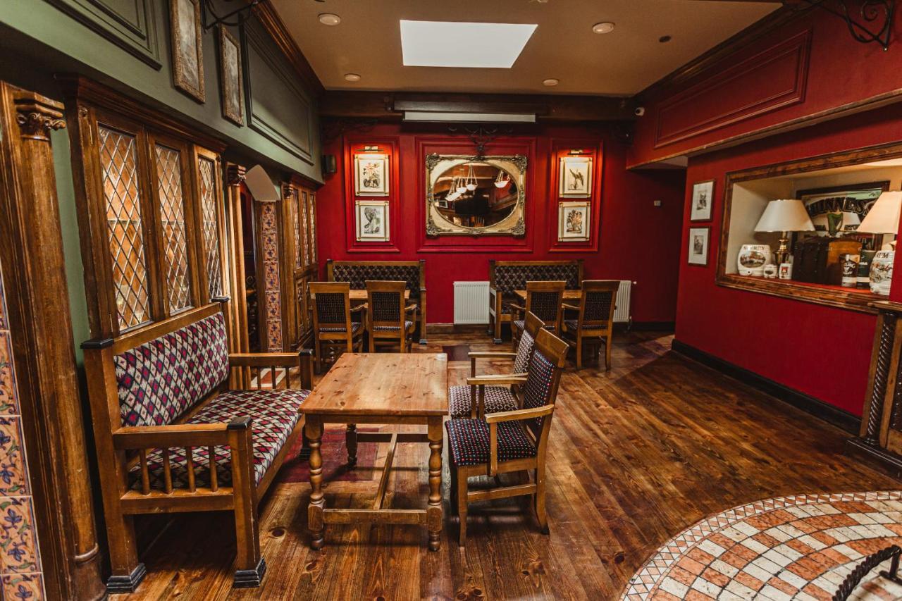 Hamlet Court Hotel Johnstown Bridge المظهر الخارجي الصورة