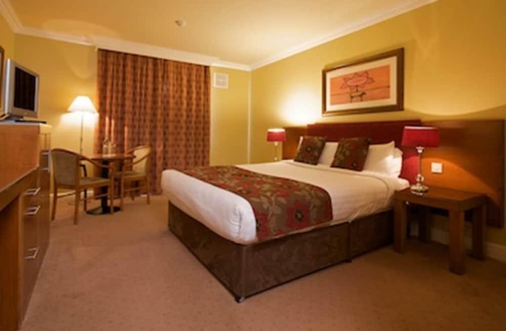 Hamlet Court Hotel Johnstown Bridge المظهر الخارجي الصورة
