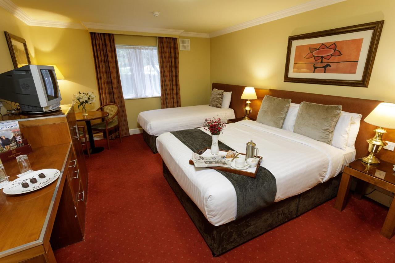Hamlet Court Hotel Johnstown Bridge المظهر الخارجي الصورة